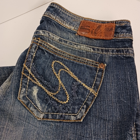 👖Silver Jeans "Tuesday" Distressed Ripped Jeans Size 27/33 EUC - Picture 5 of 10